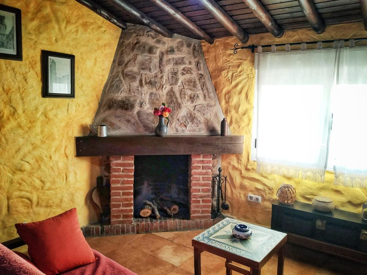 Casa Rural La Villa ミランダ・デル・カスタニャル エクステリア 写真